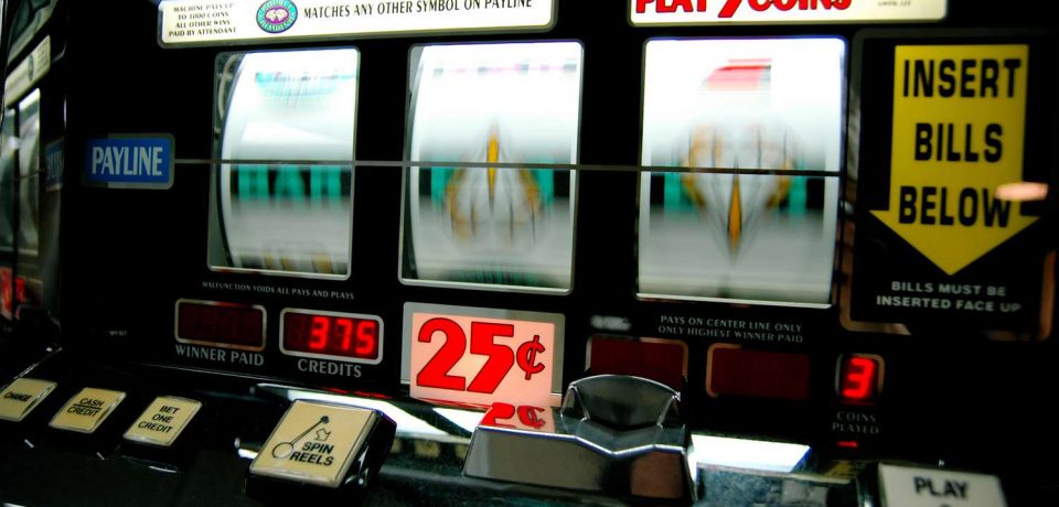 Choosing Between Jackpot Slots? Comparing Prize Structures Helps Narrow Options